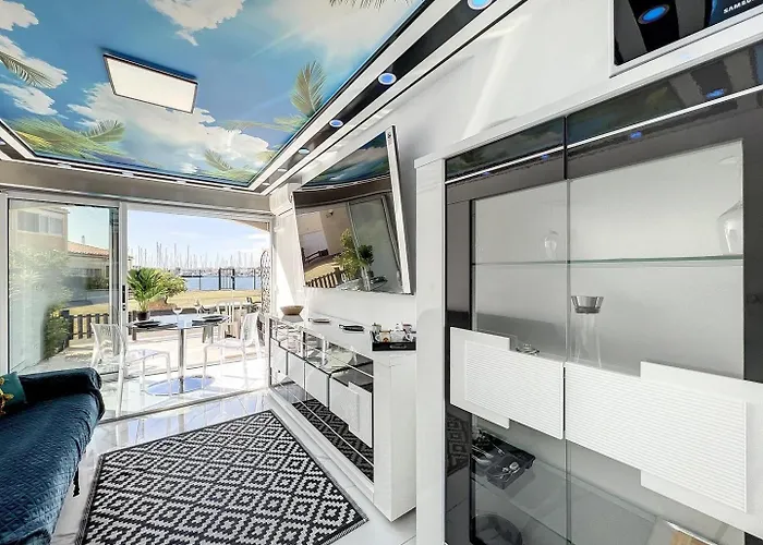 24 Tropic Deluxe Appartement *