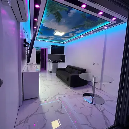 Apartman 24 Tropic Deluxe *